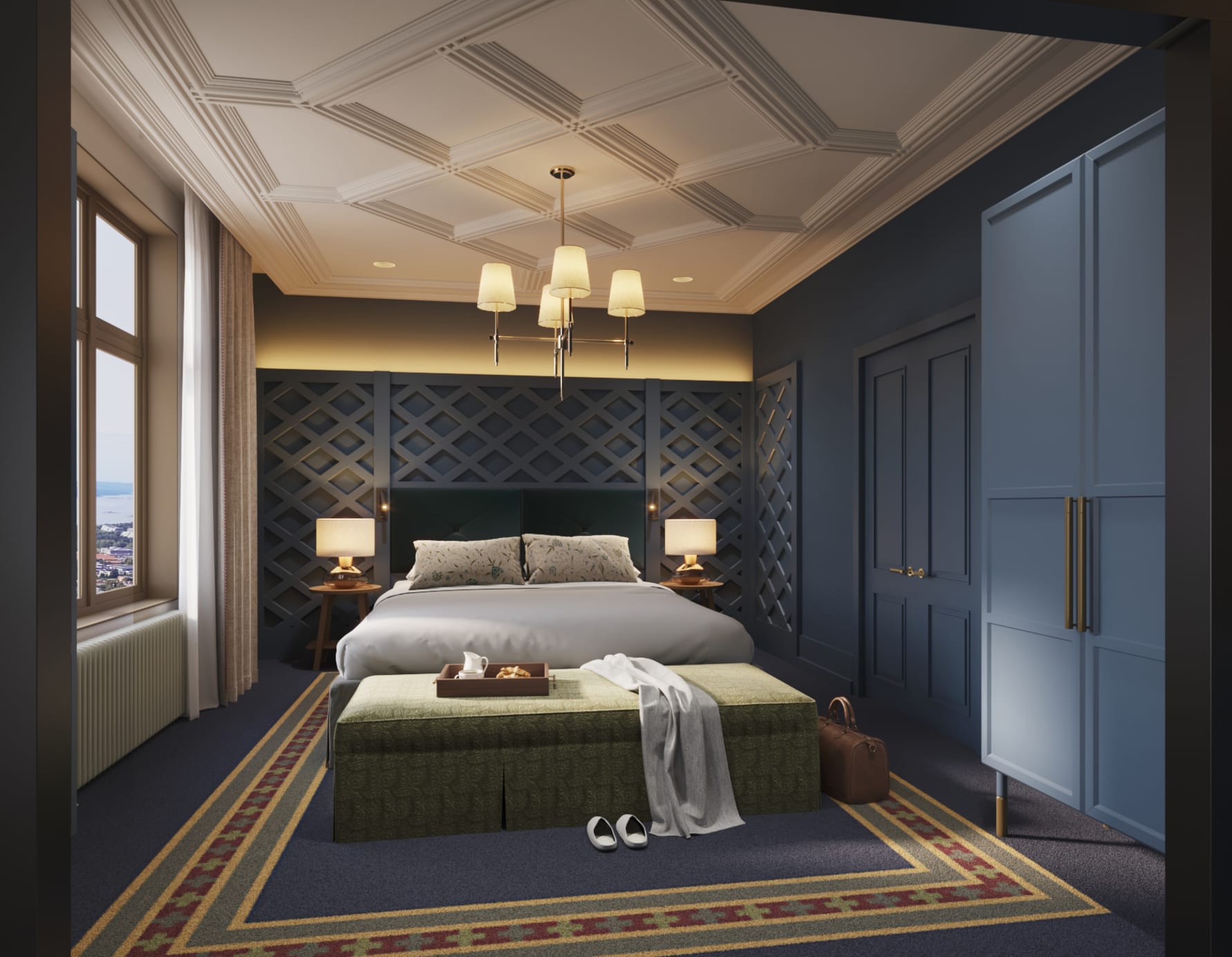 Soverom fra en suite på Scandic Holmenkollen Park i Oslo. Elegant innredet med oppredd dobbeltseng med nattbordslampe på hver side og en grønn puff ved fotenden med frokostbrett. Rommet har teppegulv med mønstrede border, og blå vegger med dekorpanel.